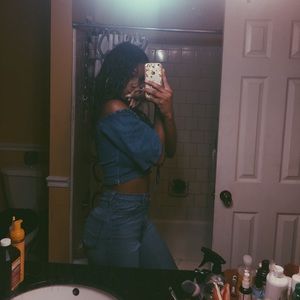 Meet your Posher, Kila